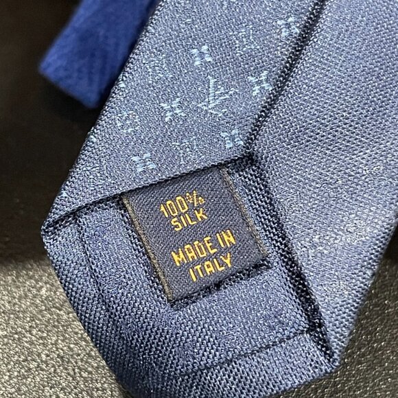Louis Vuitton Silk Tie Blue (C133157) - Picture 4 of 4